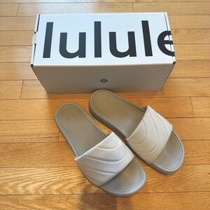 Lululemon W Restfeel Quilted Slides